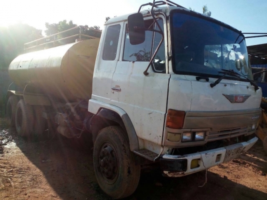 รถน้ำ hino  kt 725  168 แรงม้า ติดต่อ 080-1405528