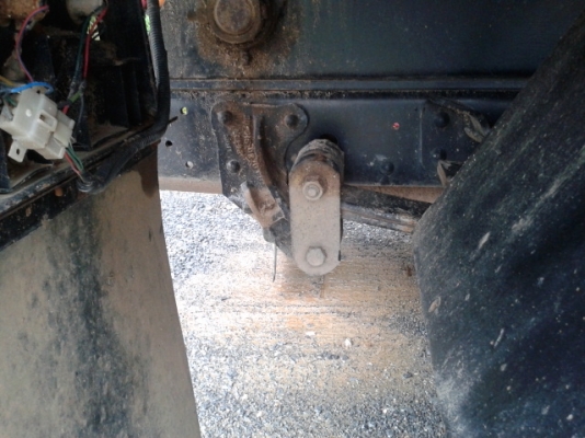 6 ล้อดั้ม 130 แรงม้า ปี51 (รถห้างแท้) พร้อมใช้งาน เล่มติดมือ... 6 ล้อดั้ม 130 แรงม้า ปี51 (รถห้างแท้) พร้อมใช้งาน เล่มติดมือ...