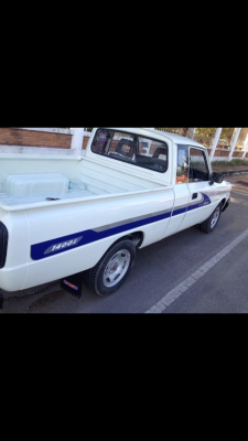 มาสด้า แฟมิเลีย