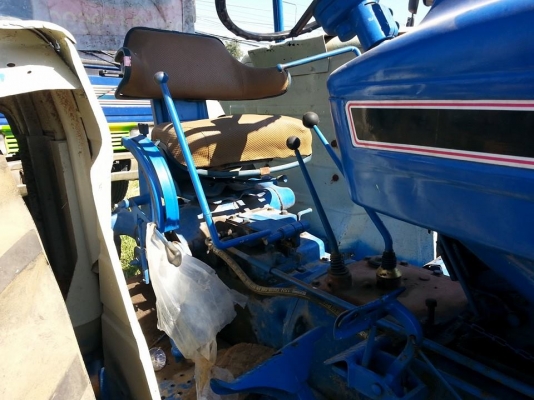 ขายรถไถ FORD เครื่องT3 อุปกรณ์ครบ ดันหน้า ผานหลัง สภาพพร้อมใช้งาน สนใจโทร 090-8588220คุณนะ 093-3258446คุณบิว หรือเข้าดูสินค้าอื่นๆได้ที่ www.truck.in.th/498 หรือเพจFacebook ณรงค์ ซื้อขายรถมือสอง (เว็บไซต์ส่วนตัว) หรือFacebook ตลาดรถมือสอง คุณนะ