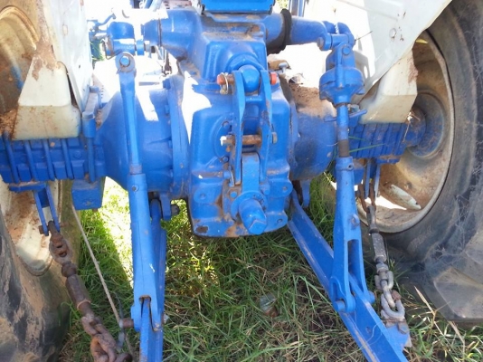 ขายรถไถ FORD เครื่องT3 อุปกรณ์ครบ ดันหน้า ผานหลัง สภาพพร้อมใช้งาน สนใจโทร 090-8588220คุณนะ 093-3258446คุณบิว หรือเข้าดูสินค้าอื่นๆได้ที่ www.truck.in.th/498 หรือเพจFacebook ณรงค์ ซื้อขายรถมือสอง (เว็บไซต์ส่วนตัว) หรือFacebook ตลาดรถมือสอง คุณนะ