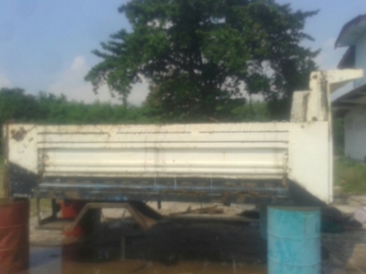 กระบะดัมพ์สามมิตรถอดออกจากรถดั๊มอีโน่ (ตามภาพรูปรถ) กระบะยาว 4 เมตร