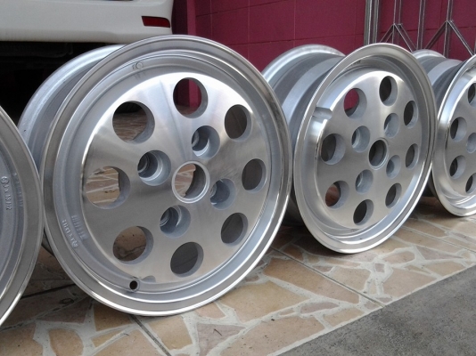 ล้อ mira 13x5.5 / 4x110 ทำสีปัดเงาแล้ว พร้อมใส่ ส่งได้ทั่วไทย 0850227371