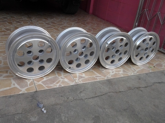 ล้อ mira 13x5.5 / 4x110 ทำสีปัดเงาแล้ว พร้อมใส่ ส่งได้ทั่วไทย 0850227371