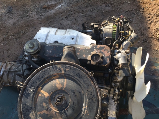 ขายเครื่องNissan Big-M พร้้อมเกียร์ TD-25