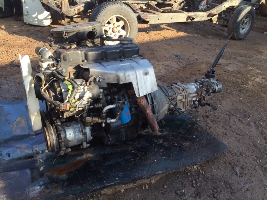 ขายเครื่องNissan Big-M พร้้อมเกียร์ TD-25