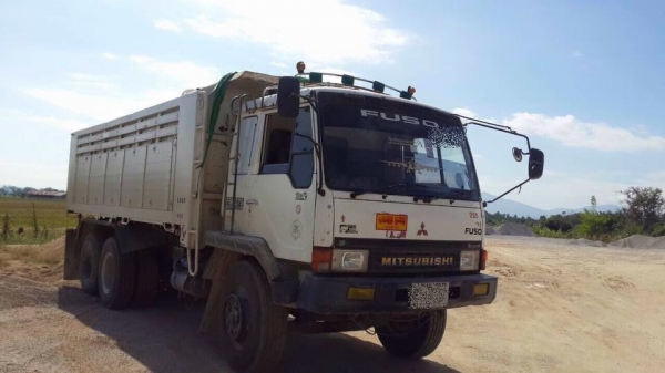 ขายรถสิบล้อ MITSUBISHI FUSO TF 220 แรงเทอร์โบ พ่วงแม่ลูกดั้ม รถสวยเดิม รีบๆนะครับ ราคาต่อรองได้