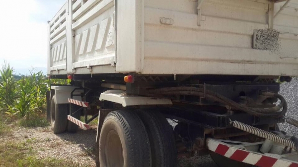 ขายรถสิบล้อ MITSUBISHI FUSO TF 220 แรงเทอร์โบ พ่วงแม่ลูกดั้ม รถสวยเดิม รีบๆนะครับ ราคาต่อรองได้