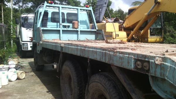 ขายรถบรรทุก 10 ล้อเทรลเลอร์ ISUZU ROCKY 210 แรงม้าใส่เครื่อง EM100 220 แรงม้า 2 เพลาสโลว์ดึง ราคา 670000