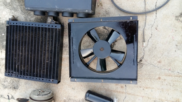 ขายครับ ยกชุดใส่ได้เลย 7500 ต่อรองได้ครับ0805802926