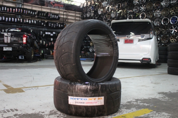 NITTO NT01 275/35R18 เส้นละ 12,000 บาท