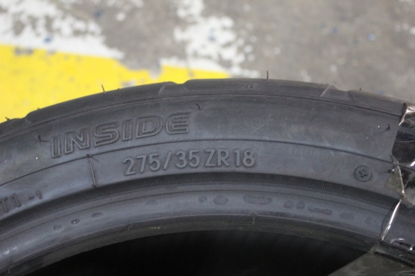 NITTO NT01 275/35R18 เส้นละ 12,000 บาท