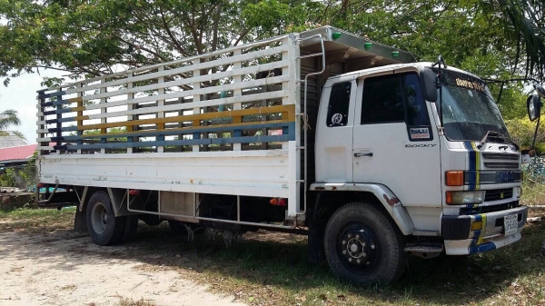 ร็อกกี้195 ยาว 7.20 เมตร กระบะสแตนเลสสภาพดี