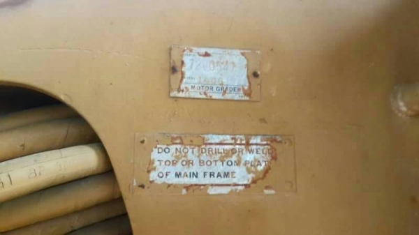 ขายรถเกรด CAT 140G 72V s/n 5000 ชม.เครื่องไดแรค เอกสารอินวอย มีลิปเปอร์หลัง ราคา 2300000