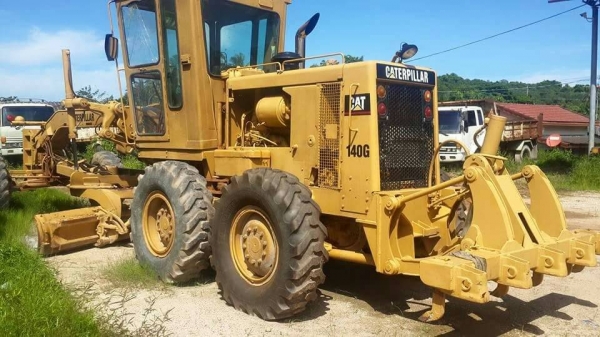 ขายรถเกรด CAT 140G 72V s/n 5000 ชม.เครื่องไดแรค เอกสารอินวอย มีลิปเปอร์หลัง ราคา 2300000