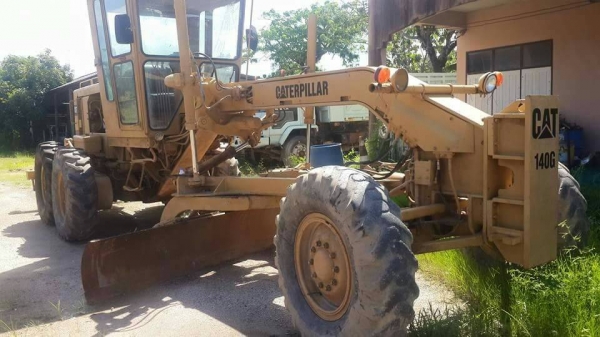 ขายรถเกรด CAT 140G 72V s/n 5000 ชม.เครื่องไดแรค เอกสารอินวอย มีลิปเปอร์หลัง ราคา 2300000