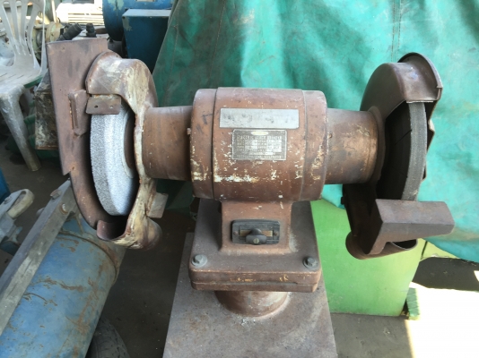 Sell>> ‪#&lrm;มอเตอร์หินเจียรไฟฟ้า‬ ‪#&lrm;Zenya‬ Made in Japan มอเตอร์ 750 W. ไฟ 380V. หินขัดขนาด 10" พร้อมแท่นตั้งพื้น ฐานยาง