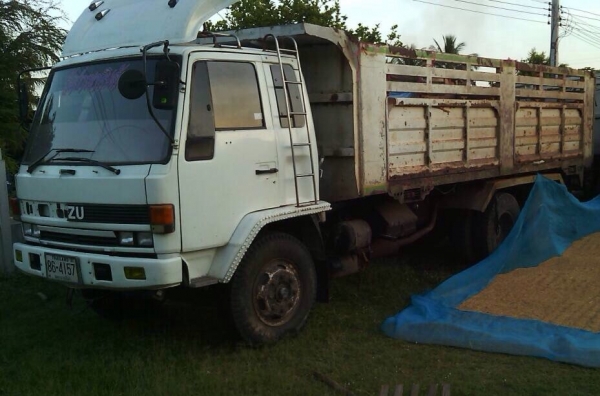 ขายรถบรรทุกสิบล้อดัมพ์ Isuzu FVZ175 วางเครื่อง 6bg3 turbo inter - 230 แรง กระบะดัมพ์พนัส ยาง 80\% ทะเบียนพร้อม