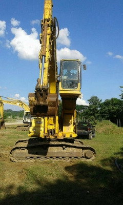 ขายด่วนรถแบคโฮPC-200-7 LCรถหยกหัวเก่งได้มีเล่มทะเบืยน