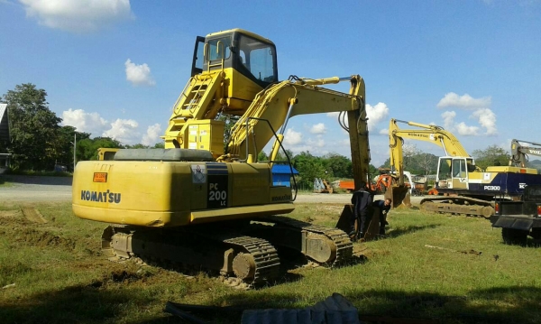 ขายด่วนรถแบคโฮPC-200-7 LCรถหยกหัวเก่งได้มีเล่มทะเบืยน