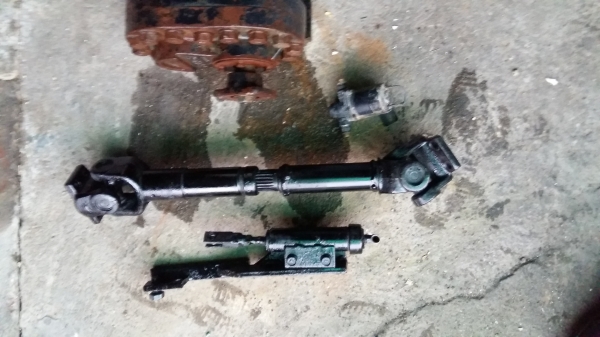 ขายด่วน ปั้ม15 ตัน เพลาปั่น ตัวยิงด้วยลม 6500 ต่อรองได้ครับ