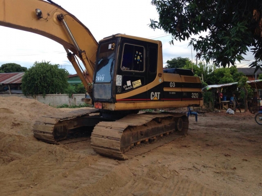 ขายรถแบ็คโฮ CAT 320 V.2 เครื่องเดิม ระบบไฟฟ้าครบ ช่วงล่างดี เล่มทะเบียน
