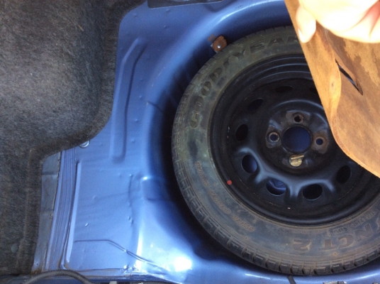 ขายรถสวยๆนิสสัน ซันนนี่ B14 ปี95 เครื่อง 1.5 เกียร์ออโต้ เพาเวอร์ กระจกไฟฟ้าทั้งคัน เซ็นทรัลล็อก ภายในสวยๆเบาะเดิมๆสวยสะอาดแอร์เย็น วิทยุCD ตัวถังเดิมๆสีเงาสวยๆสีบางใสไม่มีชน ยางใหม่ๆ เครื่องดี เกียร์ดี รถขับดีครับ รถสวย พร้อมใช้ ภาษี59 ขายด่วน