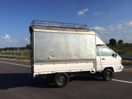 ขายtoyota town ace (ym55) 1995 ทะเบียนแท้ ตรงปี เครื่องเบนซิน 2y 1400cc ติดgas lpg เกียร์คอ ทะเบียน พรบ ประกันชั้น3 เพิ่งต่อมาใหม่ ชุดโอนครบ รถคัทซีสวยไม่มีผุ ตัวถังไม่มีผุ รถรุ่นนี้ หายาก สภาพนี้ด้วย หายากสุดๆ สำหรับท่านทีชอบรถญี่ปุ่น ไม่ควรพลาด