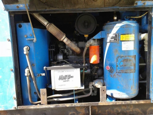 ปั้มลมแอร์แมน PDS 125 S พร้อมหัวแย็กปูนและสายลมพร้อมใช้