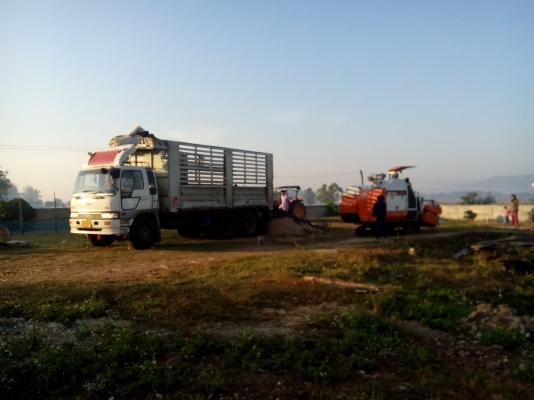 มารับรถแล้วครับจากพี่สุเมธ จ กาฬสินธ์ุ ขอบคุณทุกสายครับถ้าเปลี่ยนแปลงยังไงจะแจ้งให้ทราบ รถเกี่ยวคูโบต้าเอกสารพร้อมโอนพร้อมเทนเล่อลาก 375000