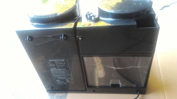 เครื่องชงกาแฟเอนกประสงค์  BRIEL สามารถชงได้ทั่งกาแฟสดแบบเป็นแก้วๆ และ กาแฟสำเร็จรูปเป็นโถพร้อมอุ่นตลอดเวลา