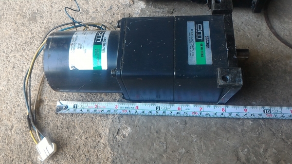 มอเตอร์เกียร์ทด ORIENTAL ขนาด 40 W. อัตราที่ 30 : 1 ทดแล้วหมุนที่ 46 รอบต่อนาทีแรงบิดสูง