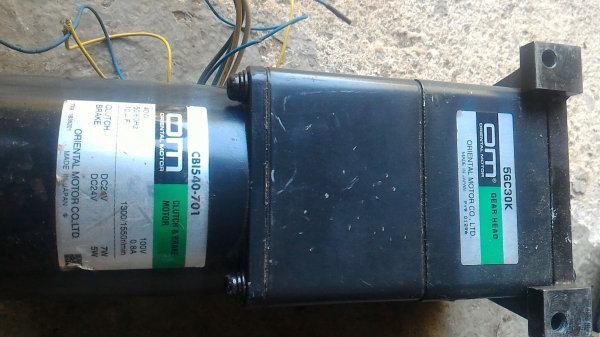 มอเตอร์เกียร์ทด ORIENTAL ขนาด 40 W. อัตราที่ 30 : 1 ทดแล้วหมุนที่ 46 รอบต่อนาทีแรงบิดสูง