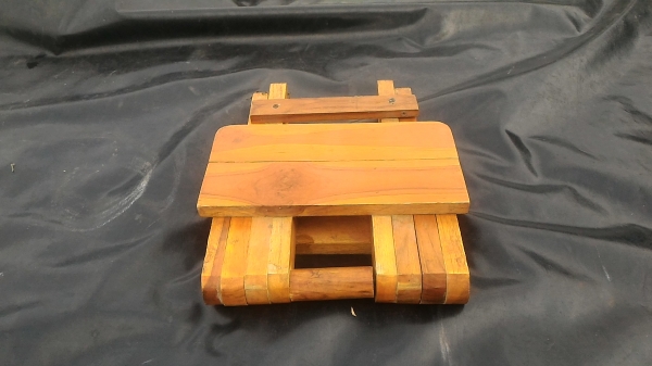 เก้าอี้ไม้สักพับเก็บได้ แข็งแรง สวยงาม ทนทาน