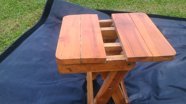 เก้าอี้ไม้สักพับเก็บได้ แข็งแรง สวยงาม ทนทาน