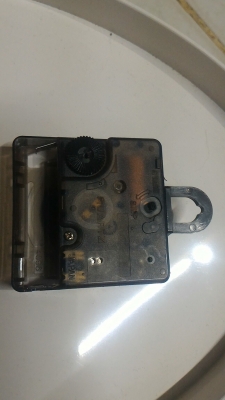 นาฬิกา QUARTZ บันทึกเสียงต่างๆได้ จากญี่ปุ่นแบบแขวงผนัง