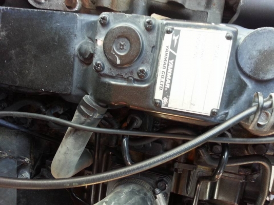 นางฟ้า...มาแล้ว..ยันร์ม่า EF494T 4  WD พร้อมใบมีดดันหน้า..ปี 2555