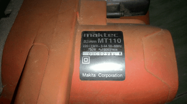 ขายด่วนกบไฟฟ้าหน้า3 Maktec MT110 750W.18000/min.