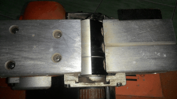 ขายด่วนกบไฟฟ้าหน้า3 Maktec MT110 750W.18000/min.