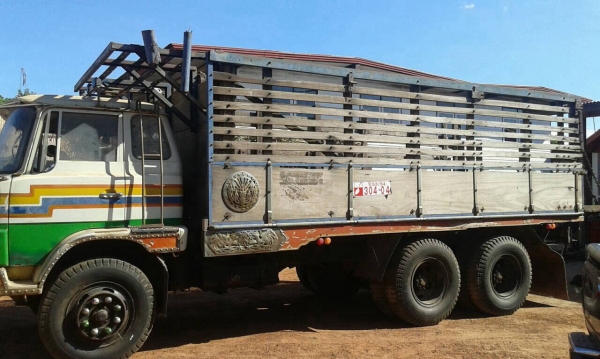 ขาย 10 ล้อ HINO KT920 เปลี่ยนช่วงล่างใหญ่ 2 เพลา เครื่อง EH700 168 แรงม้า คัสซีสวยตลอดเส้น สโลว์อินเตอร์ ยางเต็ม ทะเบียนพร้อมโอนครับ