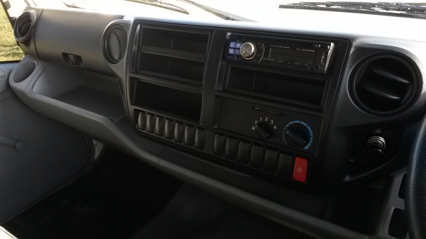 ขาย HINO 300 สภาพสวย