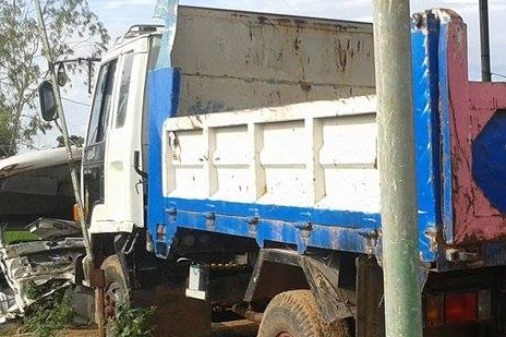 6ล้อดั้มดิน5คิว ISUZU ROCKY FRR-175 **ขาย ISUZU ROCKY-175 6ล้อดั้มดิน5คิว ยาง8 ราคาเบาๆ ISUZU ROCKY FRR12DA 6BG1-175HP ฝาดำ เครื่องเดิม เกียร์เดิม เครื่องดี แน่น แรงดีครับฟิตใหม่ พึ่งเปลี่ยนแหวนใหม่ เกียร์ดี ไม่หลุด ช่วงล่างใหญ่ Fหน้ 6ล้อดั้มดิน5คิว ISUZU ROCKY FRR-175 **ขาย ISUZU ROCKY-175 6ล้อดั้มดิน5คิว ยาง8 ราคาเบาๆ ISUZU ROCKY FRR12DA 6BG1-175HP ฝาดำ เครื่องเดิม เกียร์เดิม เครื่องดี แน่น แรงดีครับฟิตใหม่ พึ่งเปลี่ยนแหวนใหม่ เกียร์ดี ไม่หลุด ช่วงล่างใหญ่ Fหน้