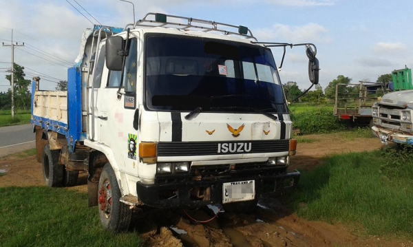 6ล้อดั้มดิน5คิว ISUZU ROCKY FRR-175 **ขาย ISUZU ROCKY-175 6ล้อดั้มดิน5คิว ยาง8 ราคาเบาๆ ISUZU ROCKY FRR12DA 6BG1-175HP ฝาดำ เครื่องเดิม เกียร์เดิม เครื่องดี แน่น แรงดีครับฟิตใหม่ พึ่งเปลี่ยนแหวนใหม่ เกียร์ดี ไม่หลุด ช่วงล่างใหญ่ Fหน้ 6ล้อดั้มดิน5คิว ISUZU ROCKY FRR-175 **ขาย ISUZU ROCKY-175 6ล้อดั้มดิน5คิว ยาง8 ราคาเบาๆ ISUZU ROCKY FRR12DA 6BG1-175HP ฝาดำ เครื่องเดิม เกียร์เดิม เครื่องดี แน่น แรงดีครับฟิตใหม่ พึ่งเปลี่ยนแหวนใหม่ เกียร์ดี ไม่หลุด ช่วงล่างใหญ่ Fหน้