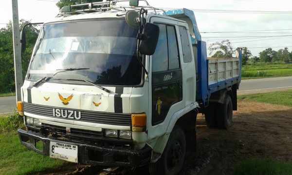 6ล้อดั้มดิน5คิว ISUZU ROCKY FRR-175 **ขาย ISUZU ROCKY-175 6ล้อดั้มดิน5คิว ยาง8 ราคาเบาๆ ISUZU ROCKY FRR12DA 6BG1-175HP ฝาดำ เครื่องเดิม เกียร์เดิม เครื่องดี แน่น แรงดีครับฟิตใหม่ พึ่งเปลี่ยนแหวนใหม่ เกียร์ดี ไม่หลุด ช่วงล่างใหญ่ Fหน้ 6ล้อดั้มดิน5คิว ISUZU ROCKY FRR-175 **ขาย ISUZU ROCKY-175 6ล้อดั้มดิน5คิว ยาง8 ราคาเบาๆ ISUZU ROCKY FRR12DA 6BG1-175HP ฝาดำ เครื่องเดิม เกียร์เดิม เครื่องดี แน่น แรงดีครับฟิตใหม่ พึ่งเปลี่ยนแหวนใหม่ เกียร์ดี ไม่หลุด ช่วงล่างใหญ่ Fหน้