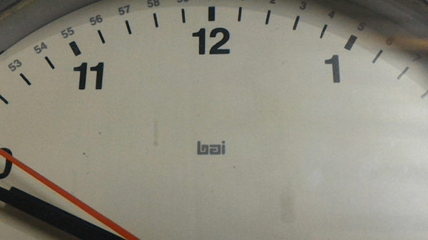 นาฬิกาแสดงอุณหภูมิและความชื่นแบบแขวน bai  ขนาดโต 15 ซม.