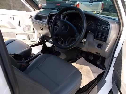 THAI RUNG ADVENTURE 2.8 (4WD) รถมือแรก เครื่อง2800 เทอร์โบ 4wd ภายในเบาะหนัง THAI RUNG ADVENTURE 2.8 (4WD) รถมือแรก เครื่อง2800 เทอร์โบ 4wd ภายในเบาะหนัง