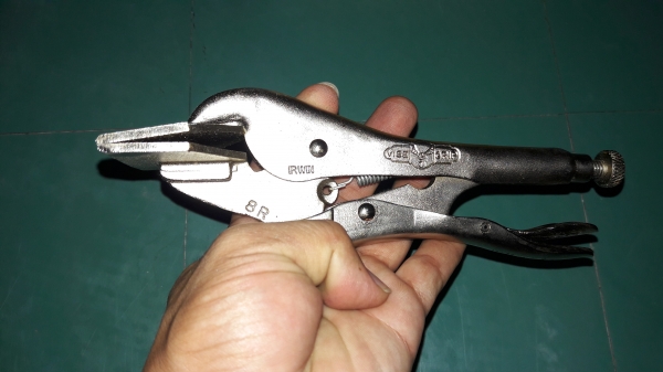 ขายคีมล็อคปากแบน VISE GRIP 8R MADE IN USA.