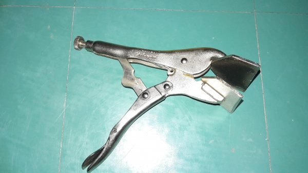 ขายคีมล็อคปากแบน VISE GRIP 8R MADE IN USA.