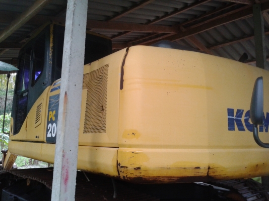 KOMATSU PC 200-7
