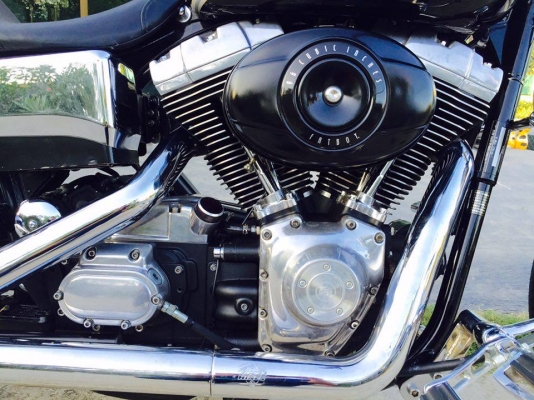 HD Dyna super glide ปี2003 ครบรอบ 100ปี แต่งล้นๆ HD Dyna super glide ปี2003 ครบรอบ 100ปี แต่งล้นๆ